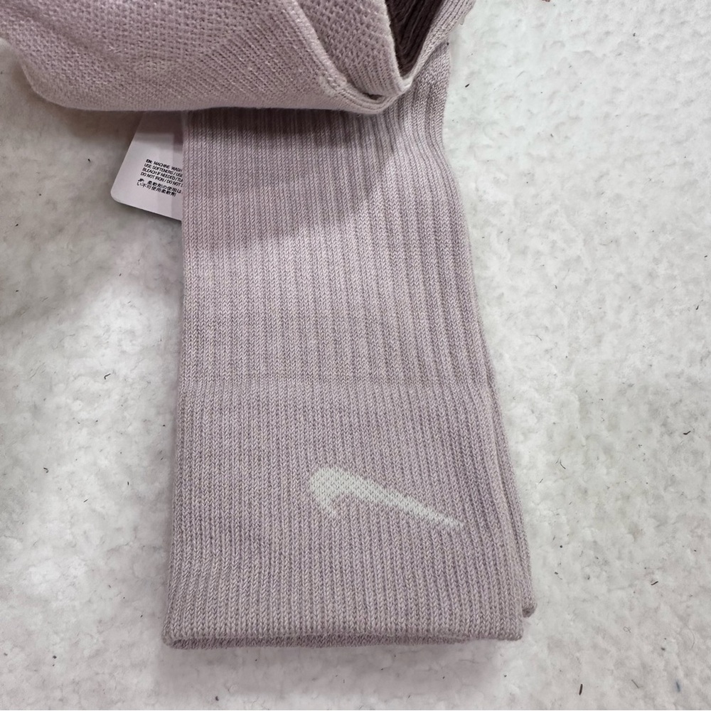 Nike Everyday Socks - Picture 3 of 9